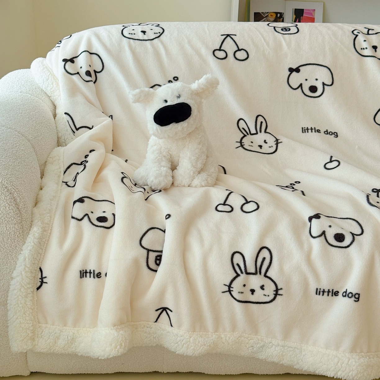 91家纺网 家纺一手货源 找家纺 顾里家纺 2025新款ins韩系少女牛奶羊羔绒盖毯毛毯 线条漫画