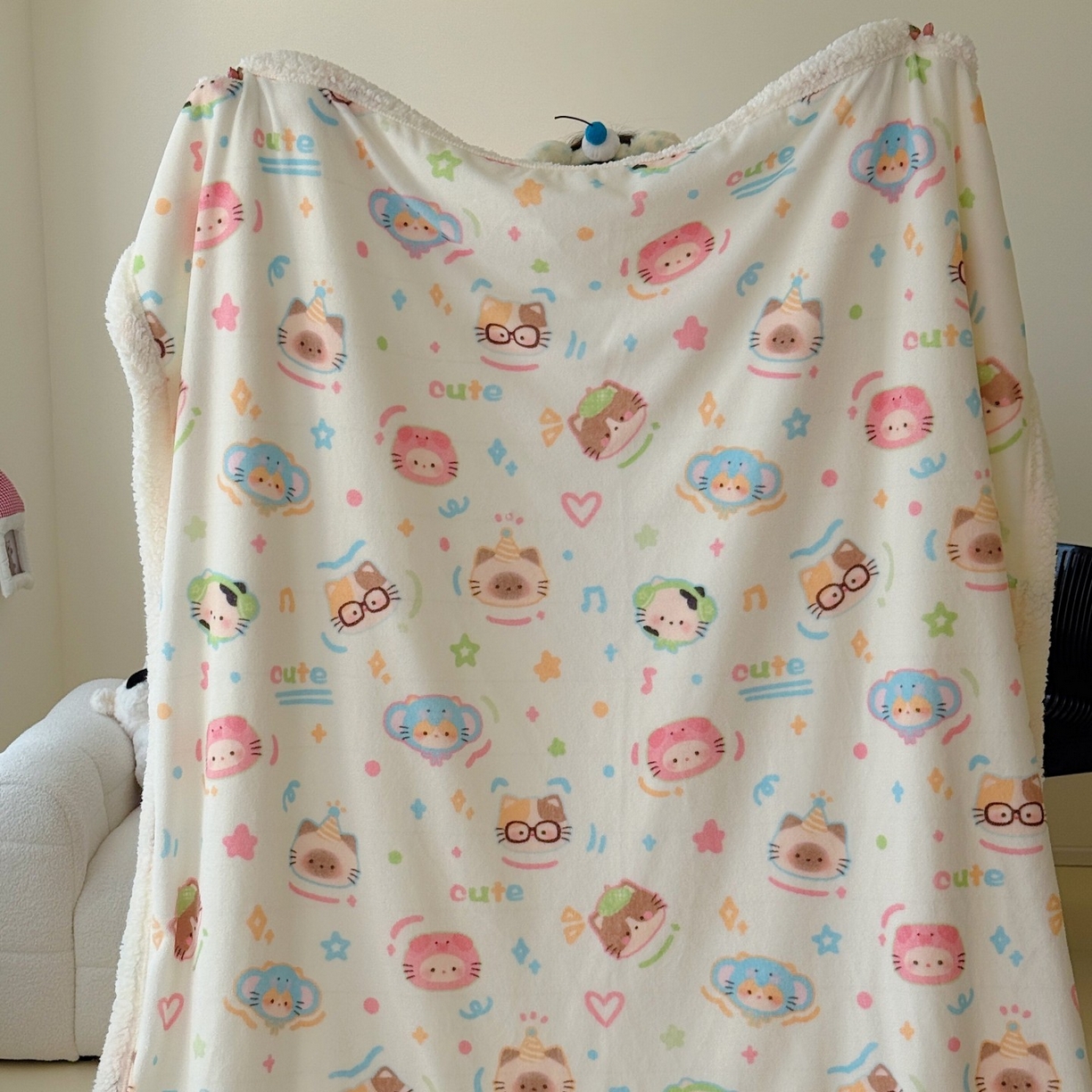 91家纺网 家纺一手货源 找家纺 顾里家纺 2025新款ins韩系少女牛奶羊羔绒盖毯毛毯 泡芙喵喵