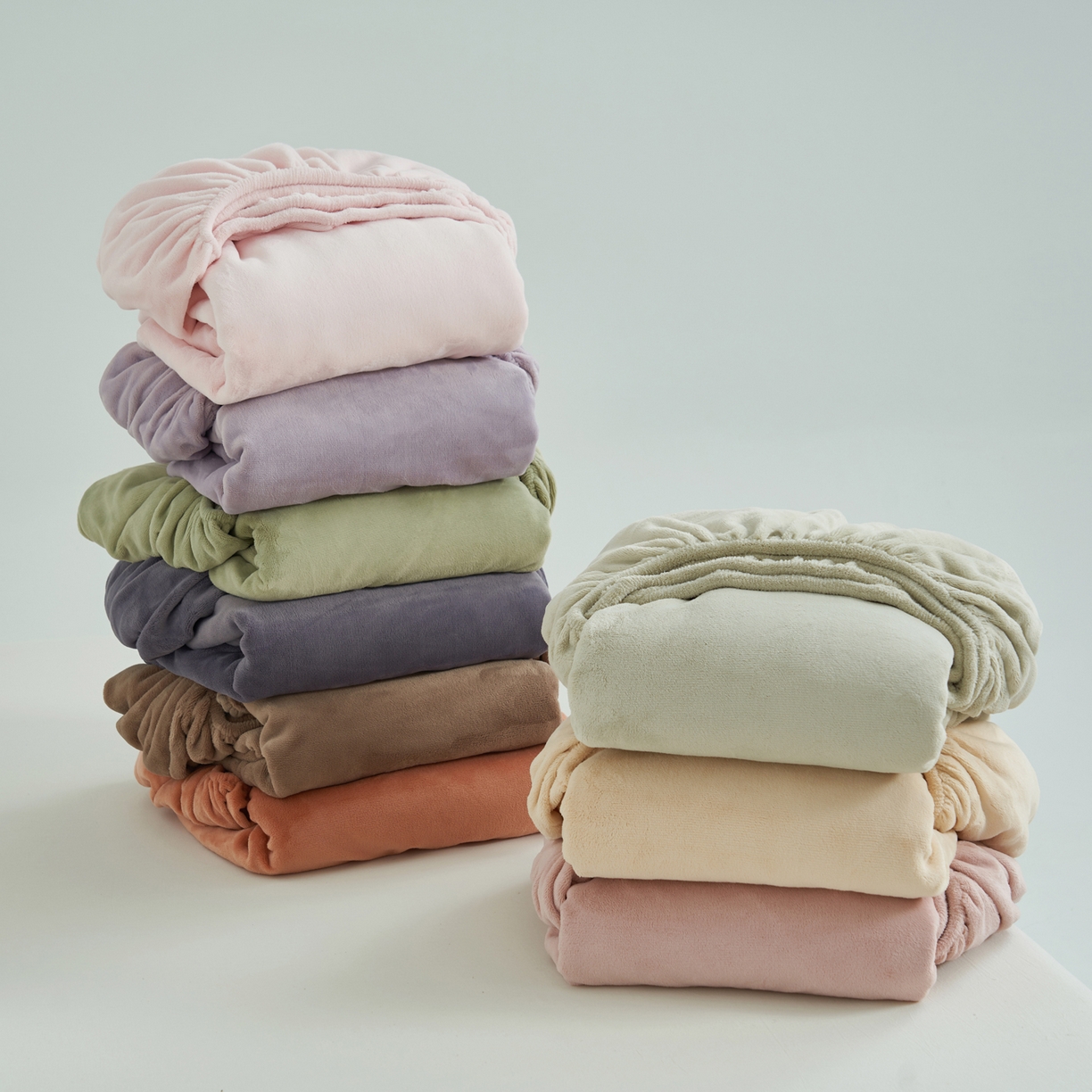 91家纺网 家纺一手货源 找家纺 寐绸家纺 2025新款牛奶绒纯色暖绒床笠 组合图