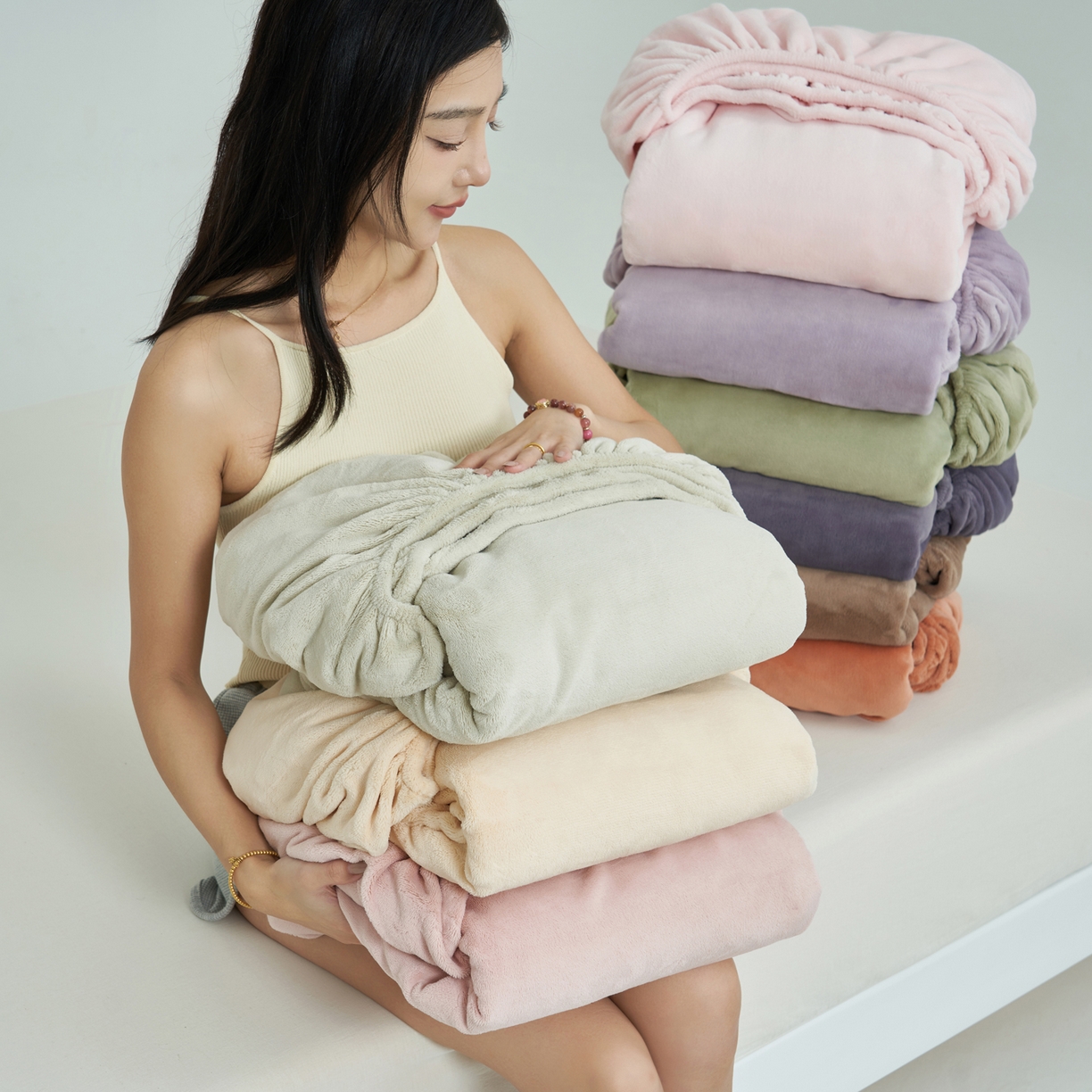 91家纺网 家纺一手货源 找家纺 寐绸家纺 2025新款牛奶绒纯色暖绒床笠 组合图