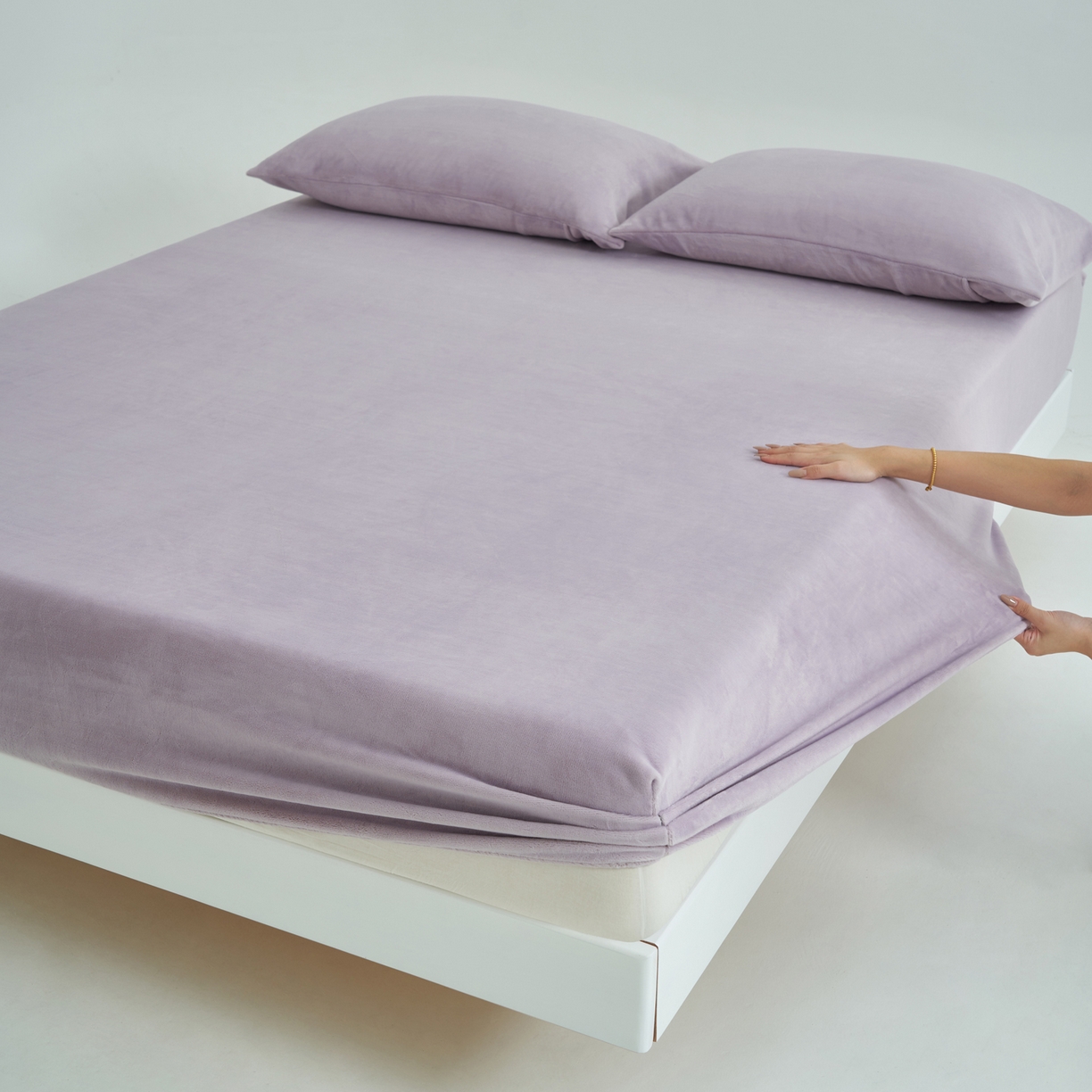 91家纺网 家纺一手货源 找家纺 寐绸家纺 2025新款牛奶绒纯色暖绒床笠 暖绒床笠-淡紫