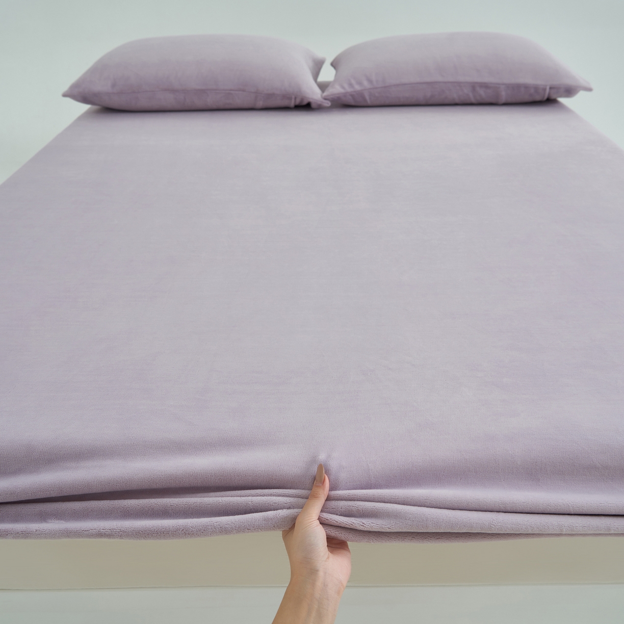 91家纺网 家纺一手货源 找家纺 寐绸家纺 2025新款牛奶绒纯色暖绒床笠 暖绒床笠-淡紫