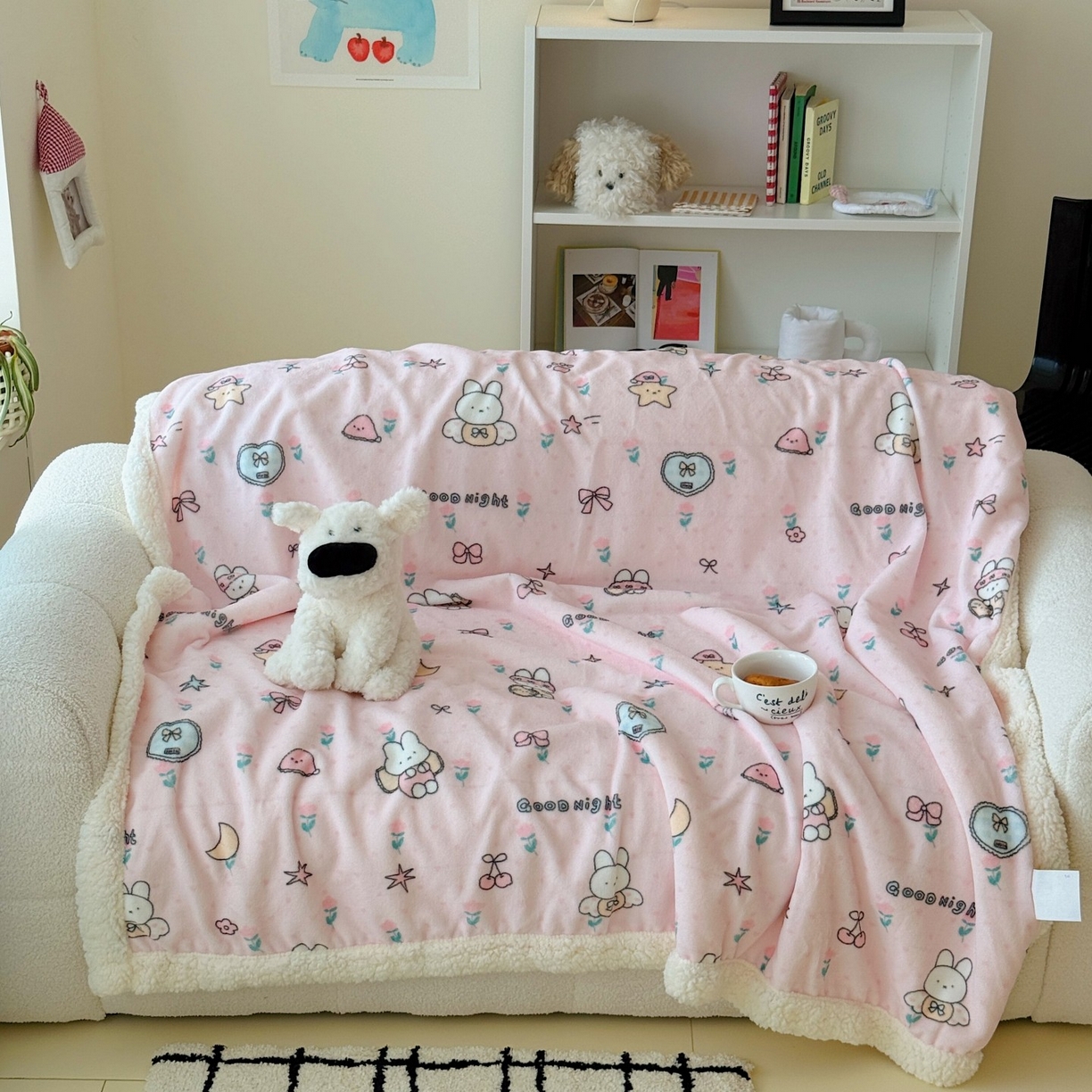 91家纺网 家纺一手货源 找家纺 顾里家纺 2025新款ins韩系少女牛奶羊羔绒盖毯毛毯 碎花小兔