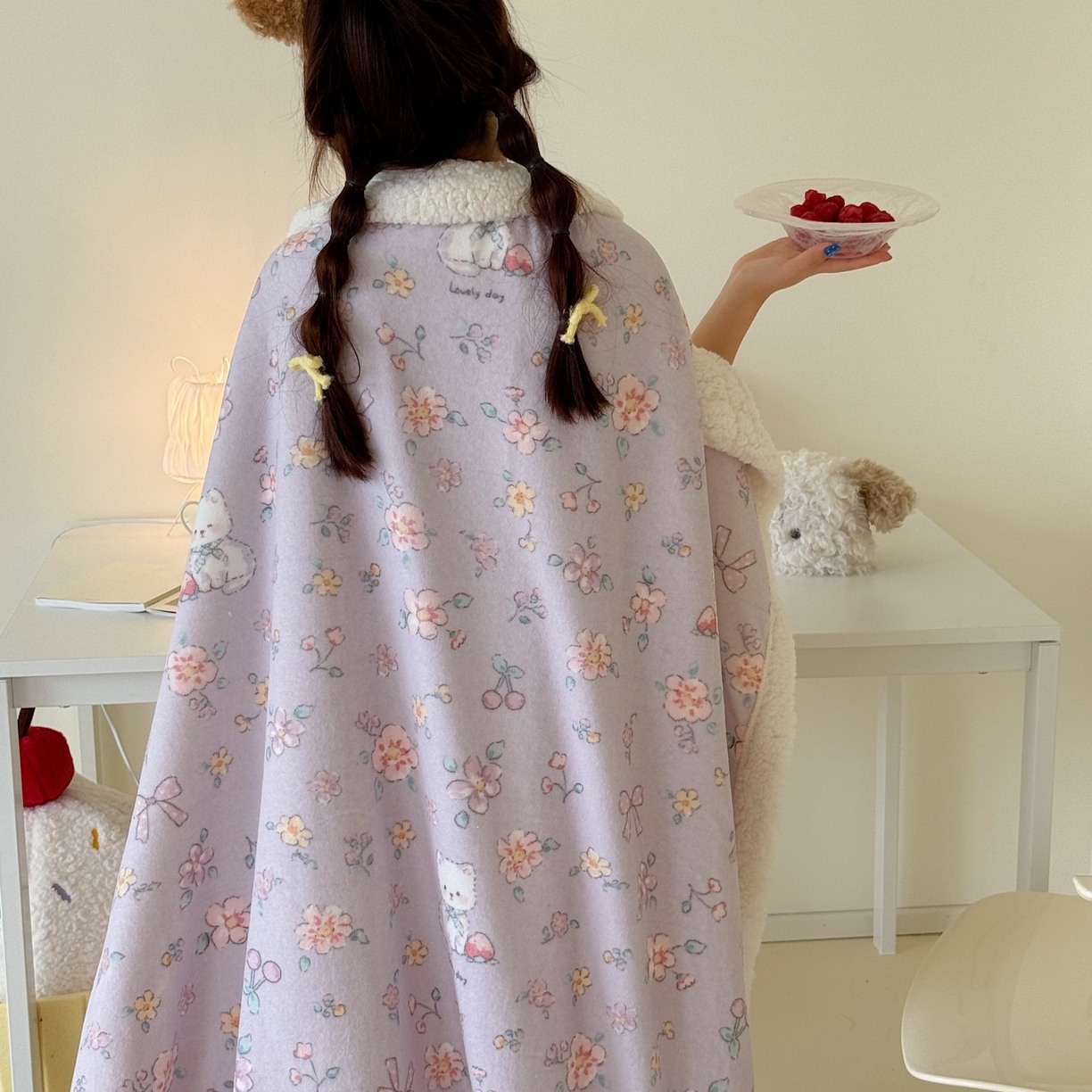 91家纺网 家纺一手货源 找家纺 顾里家纺 2025新款ins韩系少女牛奶羊羔绒盖毯毛毯 碎花喵