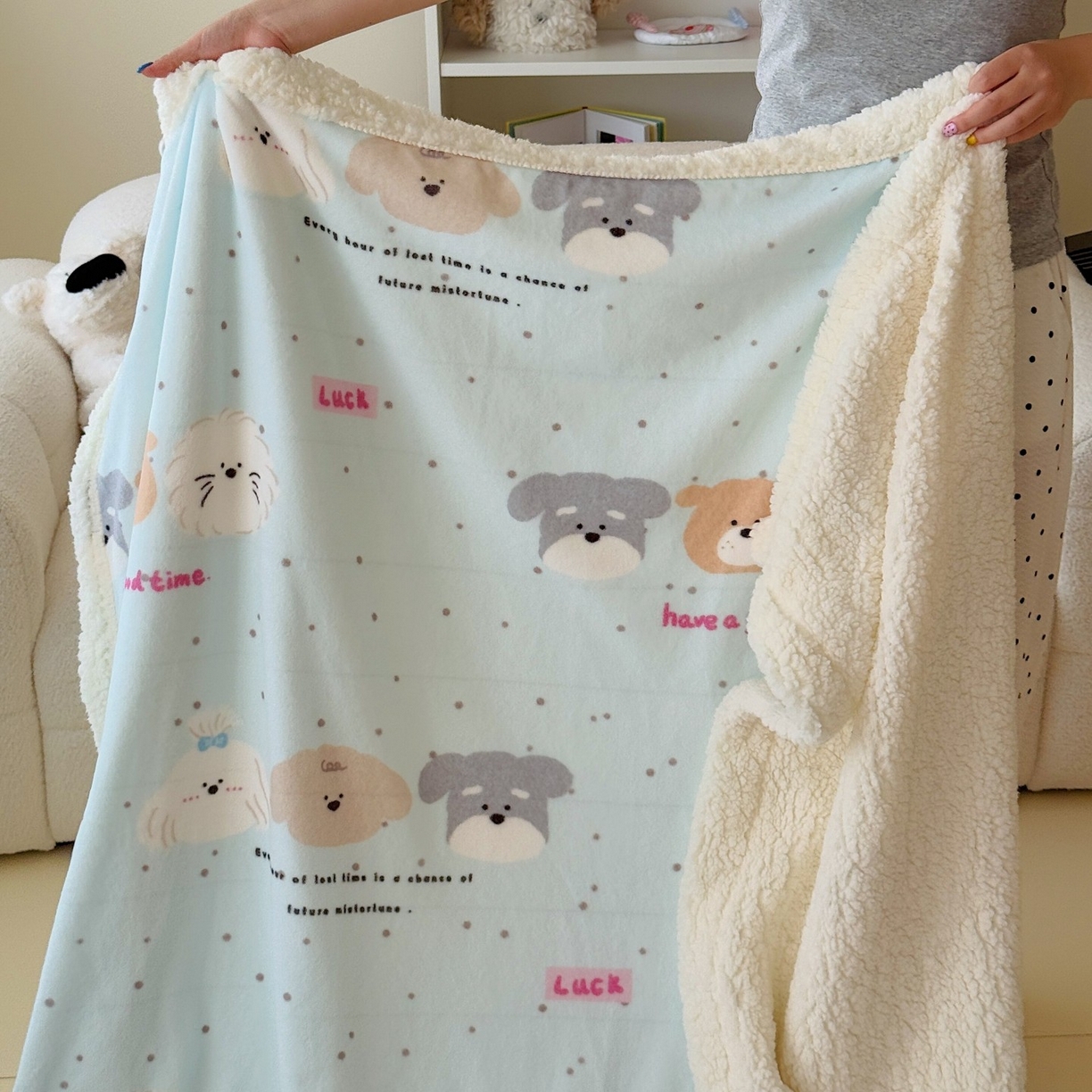 91家纺网 家纺一手货源 找家纺 顾里家纺 2025新款ins韩系少女牛奶羊羔绒盖毯毛毯 ins狗狗