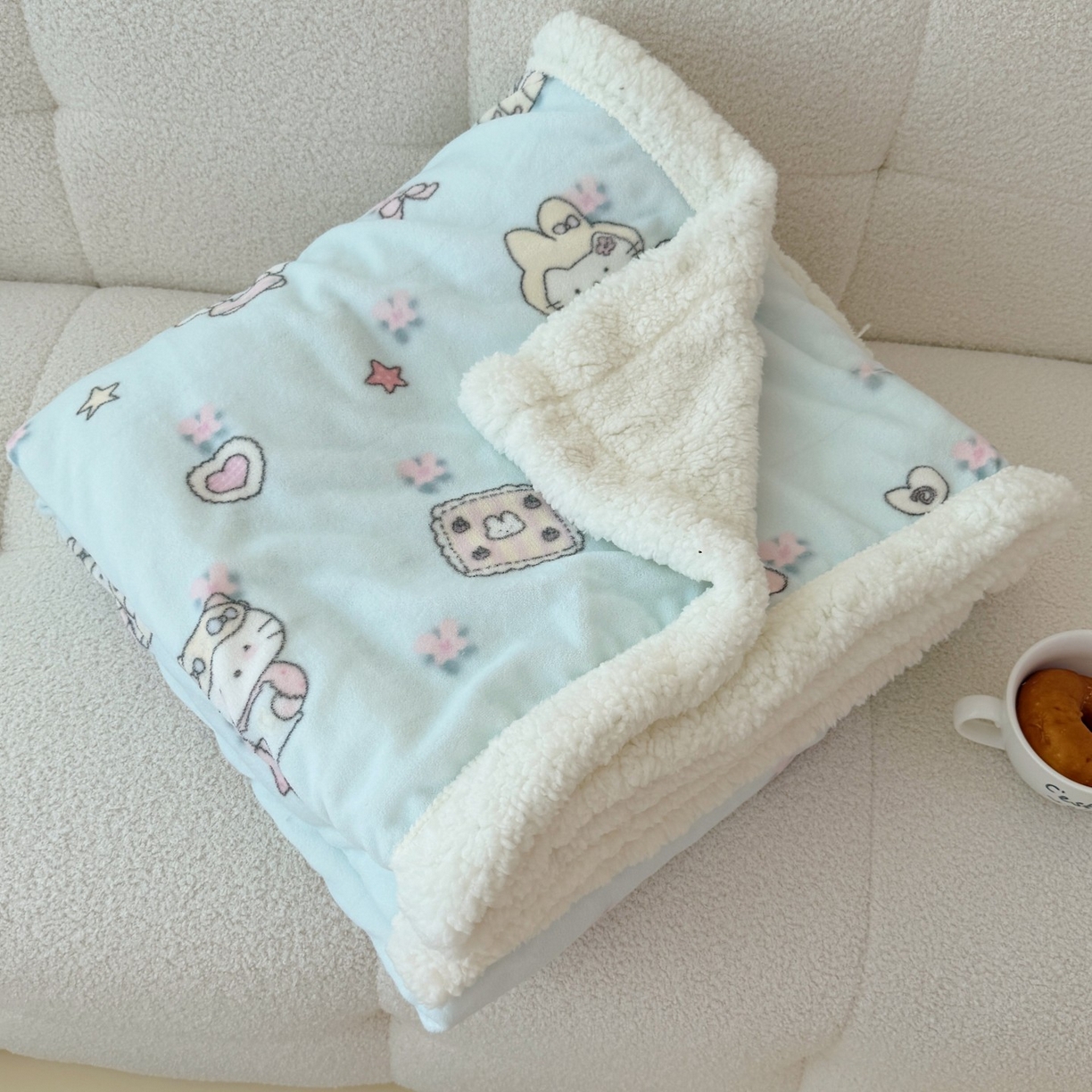 91家纺网 家纺一手货源 找家纺 顾里家纺 2025新款ins韩系少女牛奶羊羔绒盖毯毛毯 碎花甜兔