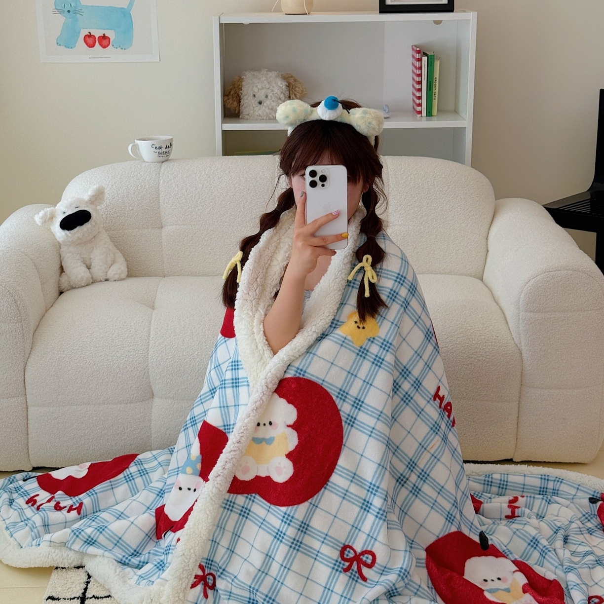 91家纺网 家纺一手货源 找家纺 顾里家纺 2025新款ins韩系少女牛奶羊羔绒盖毯毛毯 苹果狗狗