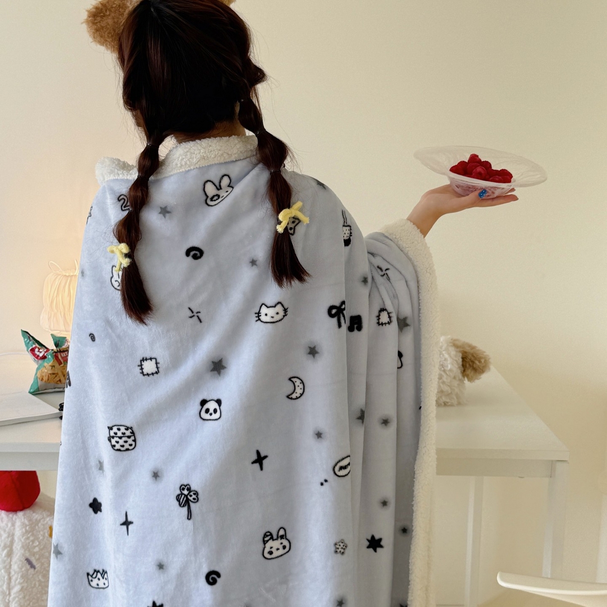 91家纺网 家纺一手货源 找家纺 顾里家纺 2025新款ins韩系少女牛奶羊羔绒盖毯毛毯 线条动物