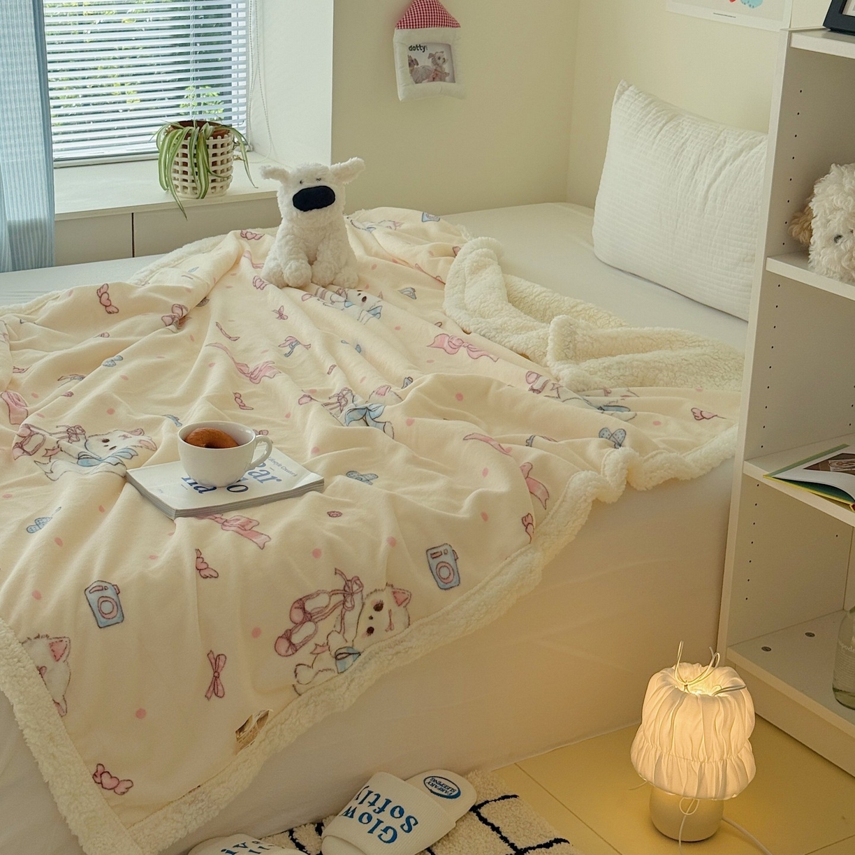 91家纺网 家纺一手货源 找家纺 顾里家纺 2025新款ins韩系少女牛奶羊羔绒盖毯毛毯 洛丽猫咪