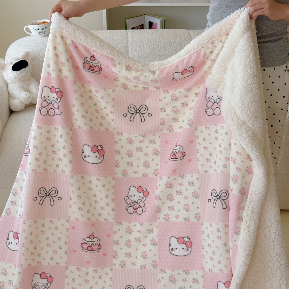 91家纺网 家纺一手货源 找家纺 顾里家纺 2025新款ins韩系少女牛奶羊羔绒盖毯毛毯 碎花拼接猫咪