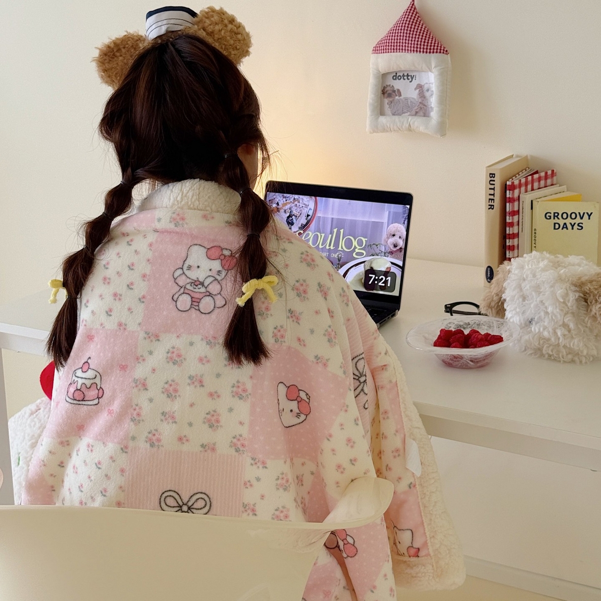 91家纺网 家纺一手货源 找家纺 顾里家纺 2025新款ins韩系少女牛奶羊羔绒盖毯毛毯 碎花拼接猫咪