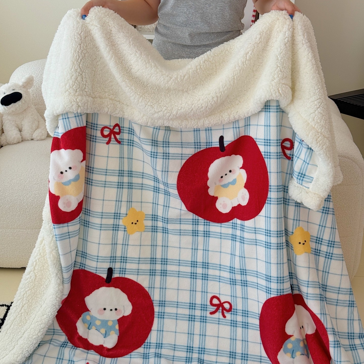 91家纺网 家纺一手货源 找家纺 顾里家纺 2025新款ins韩系少女牛奶羊羔绒盖毯毛毯 苹果狗狗