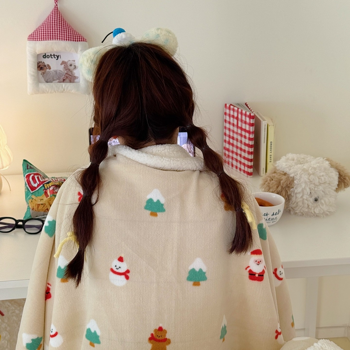 91家纺网 家纺一手货源 找家纺 顾里家纺 2025新款ins韩系少女牛奶羊羔绒盖毯毛毯 圣诞气息