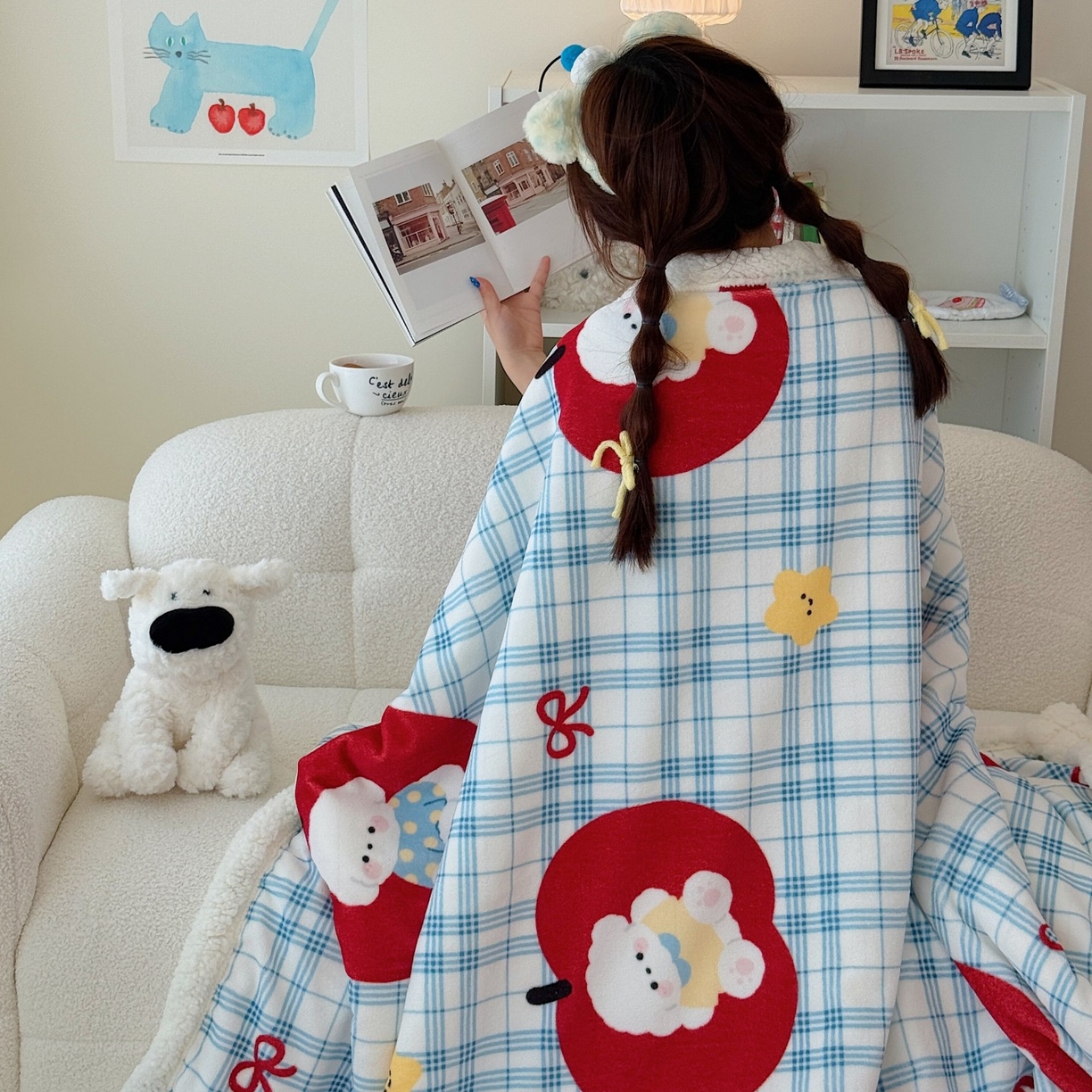 91家纺网 家纺一手货源 找家纺 顾里家纺 2025新款ins韩系少女牛奶羊羔绒盖毯毛毯 苹果狗狗