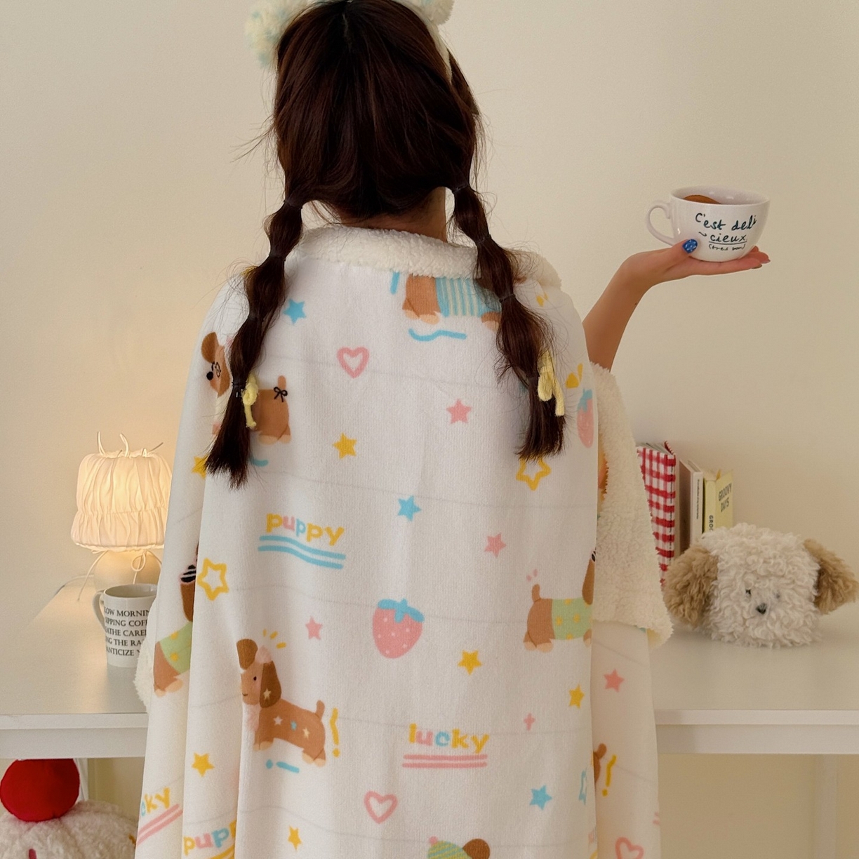 91家纺网 家纺一手货源 找家纺 顾里家纺 2025新款ins韩系少女牛奶羊羔绒盖毯毛毯 腊肠狗好友