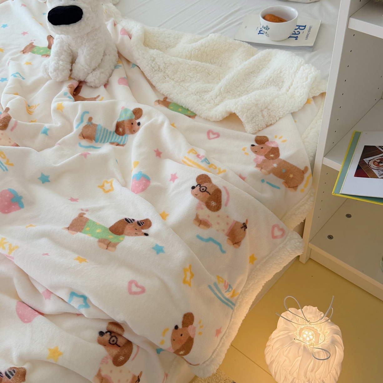 91家纺网 家纺一手货源 找家纺 顾里家纺 2025新款ins韩系少女牛奶羊羔绒盖毯毛毯 腊肠狗好友