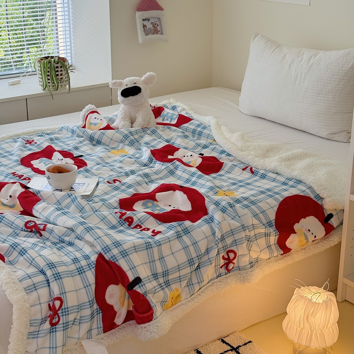 91家纺网 家纺一手货源 找家纺 顾里家纺 2025新款ins韩系少女牛奶羊羔绒盖毯毛毯 苹果狗狗