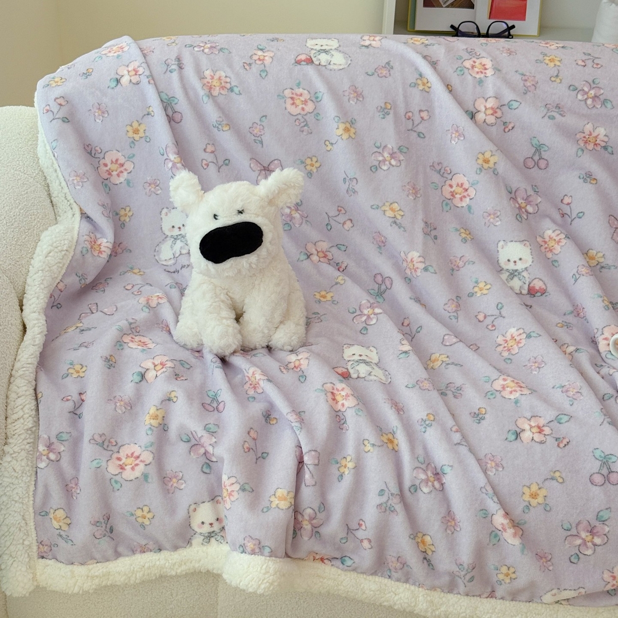 91家纺网 家纺一手货源 找家纺 顾里家纺 2025新款ins韩系少女牛奶羊羔绒盖毯毛毯 碎花喵