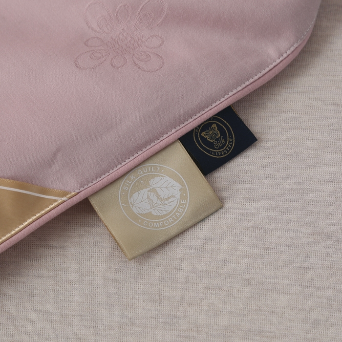 91家纺网 家纺一手货源 找家纺 越宏顺 2025新款龙凤款100%桑蚕丝纯棉手工蚕丝被保真 冰豆沙