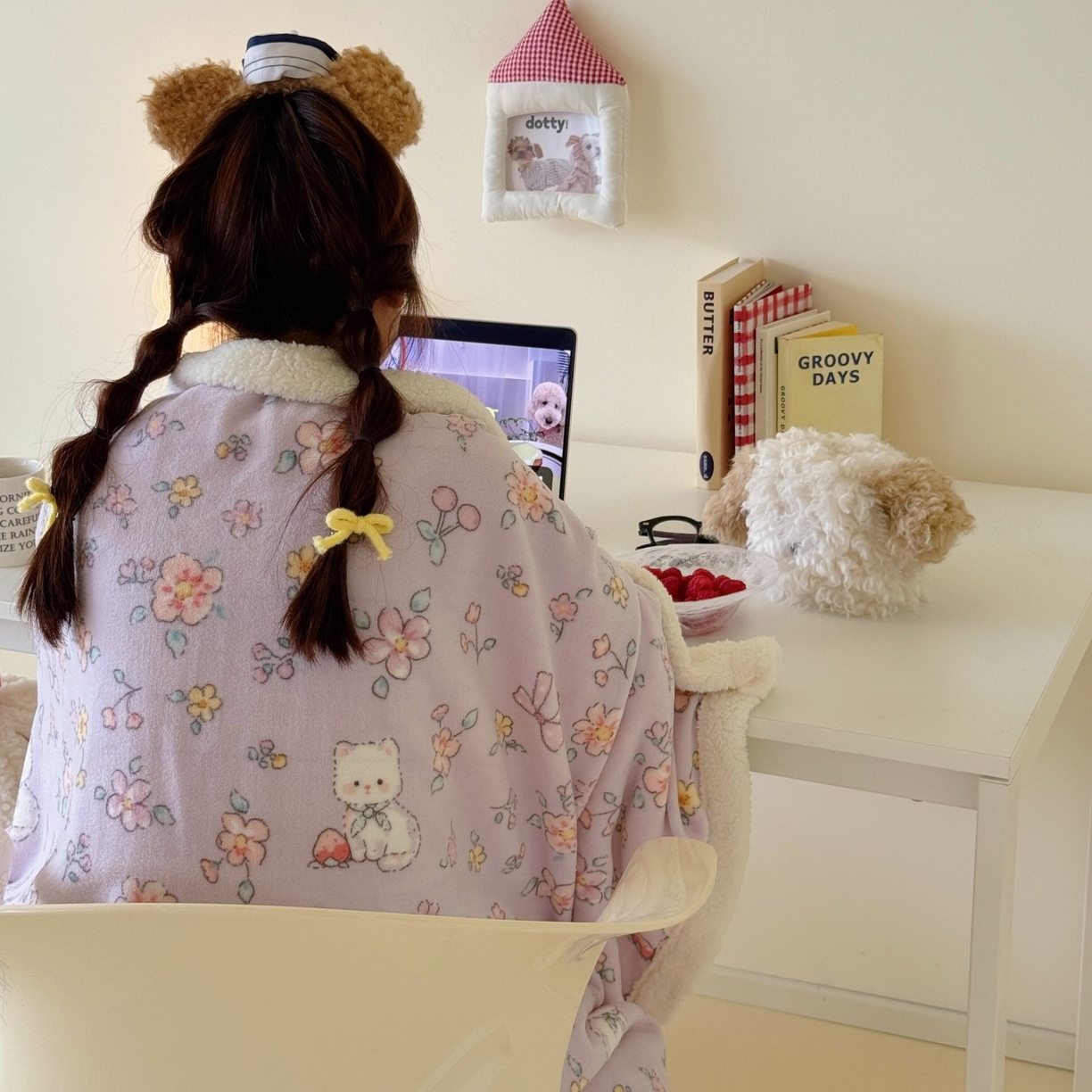 91家纺网 家纺一手货源 找家纺 顾里家纺 2025新款ins韩系少女牛奶羊羔绒盖毯毛毯 碎花喵