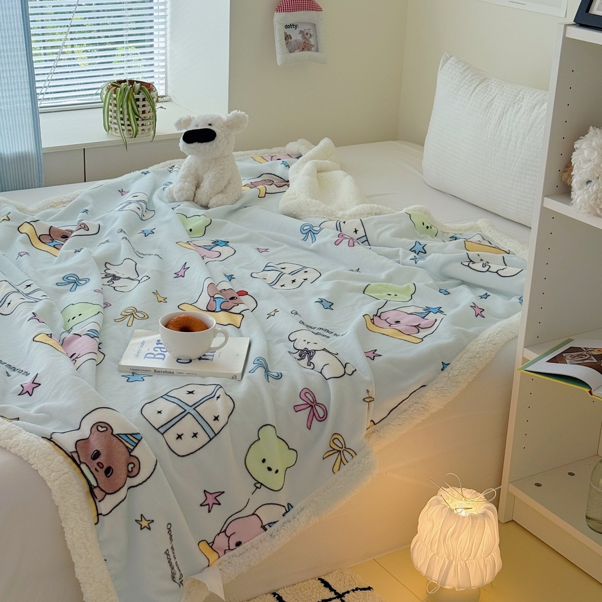 91家纺网 家纺一手货源 找家纺 顾里家纺 2025新款ins韩系少女牛奶羊羔绒盖毯毛毯 漫画小熊