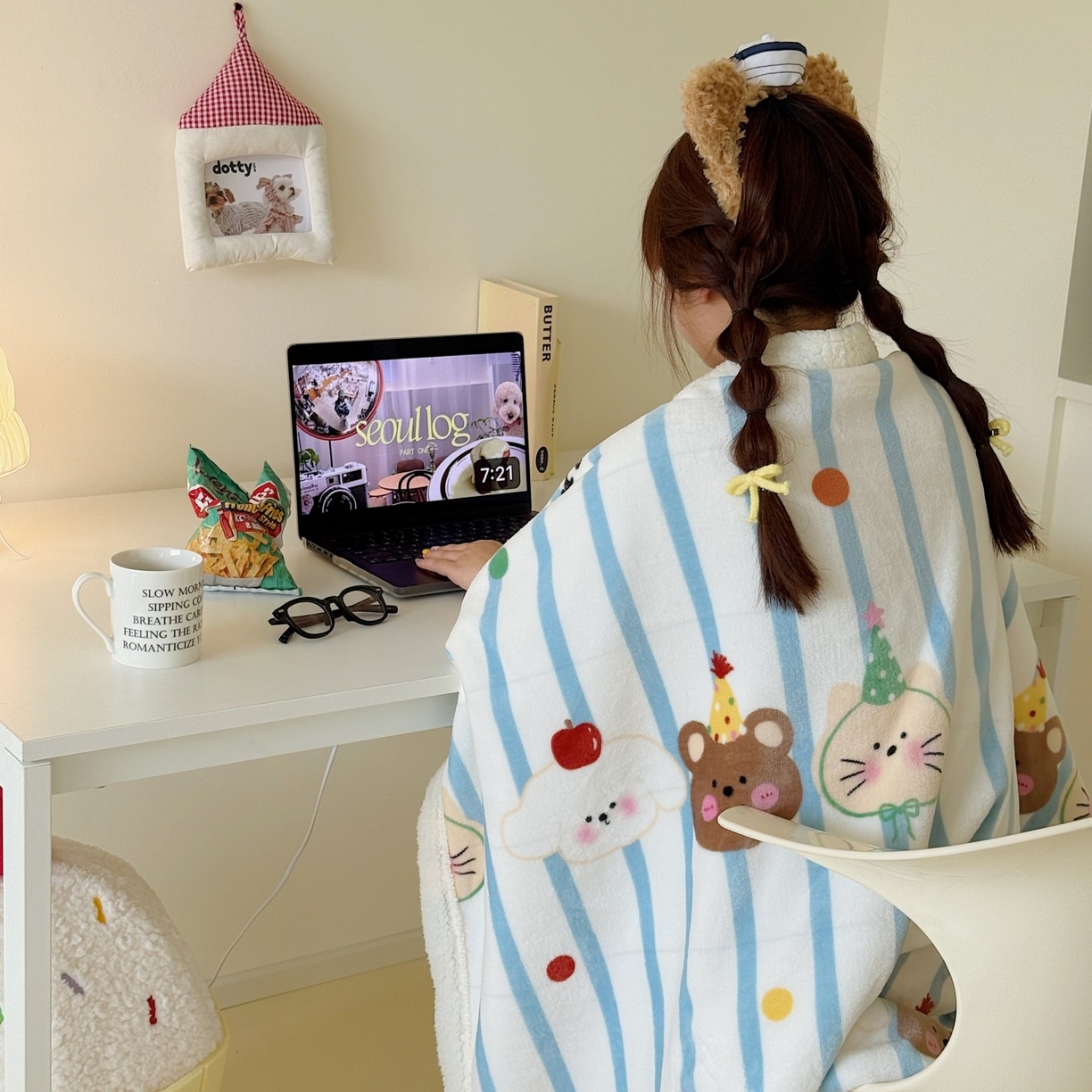 91家纺网 家纺一手货源 找家纺 顾里家纺 2025新款ins韩系少女牛奶羊羔绒盖毯毛毯 ins小动物