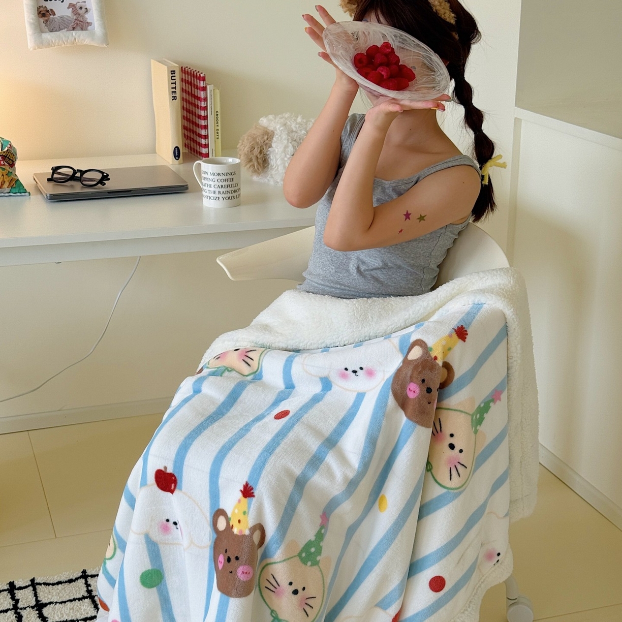 91家纺网 家纺一手货源 找家纺 顾里家纺 2025新款ins韩系少女牛奶羊羔绒盖毯毛毯 ins小动物