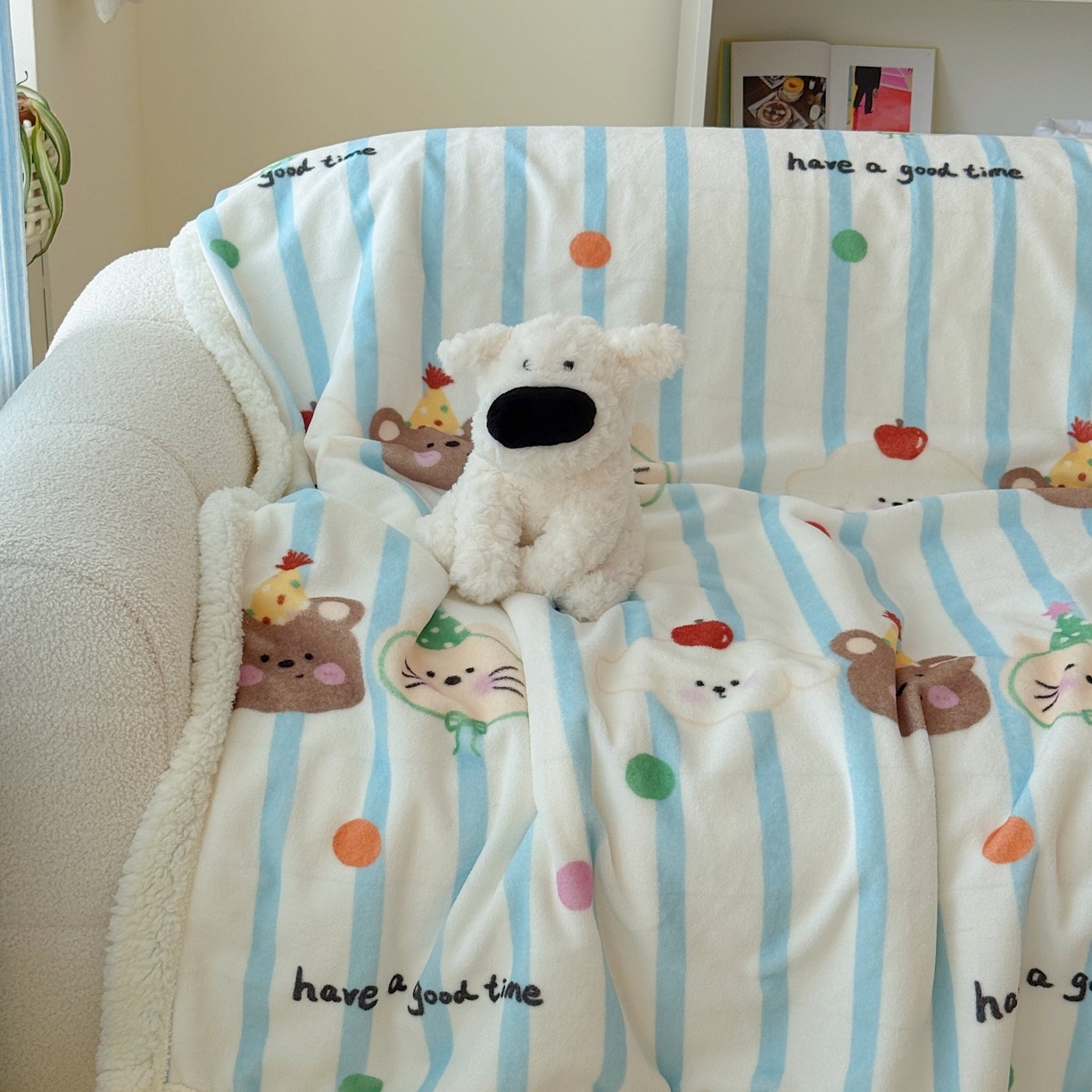 91家纺网 家纺一手货源 找家纺 顾里家纺 2025新款ins韩系少女牛奶羊羔绒盖毯毛毯 ins小动物