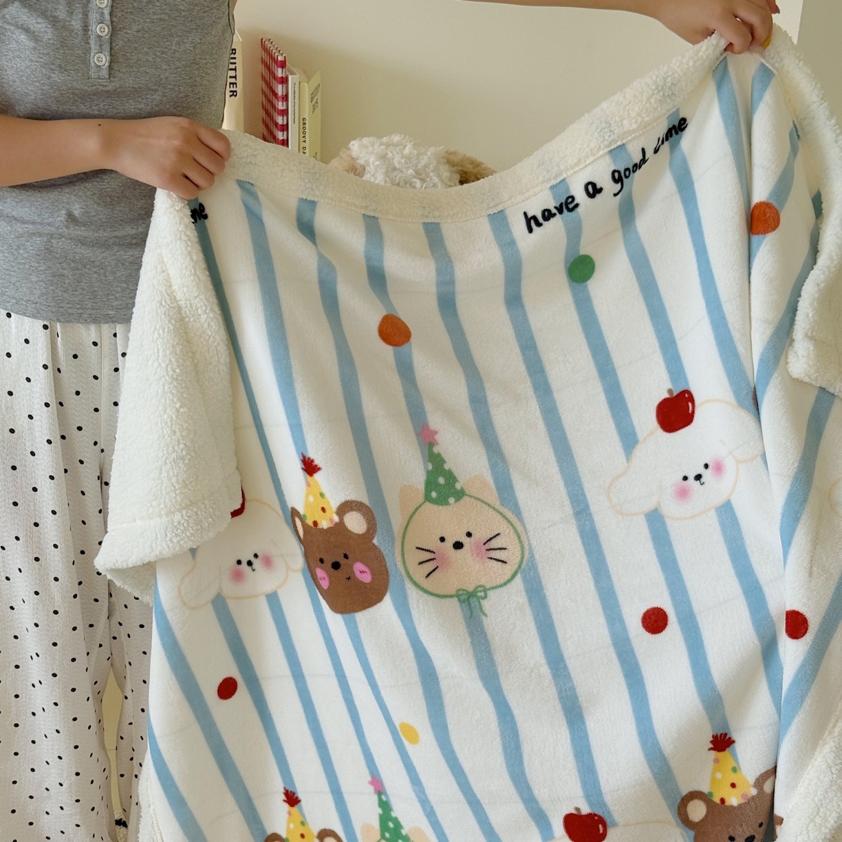 91家纺网 家纺一手货源 找家纺 顾里家纺 2025新款ins韩系少女牛奶羊羔绒盖毯毛毯 ins小动物