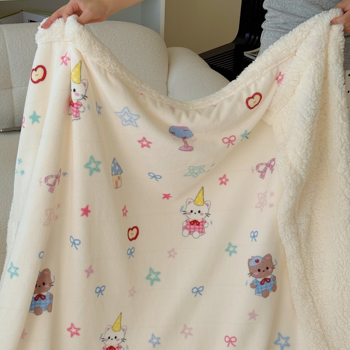 91家纺网 家纺一手货源 找家纺 顾里家纺 2025新款ins韩系少女牛奶羊羔绒盖毯毛毯 画板猫咪