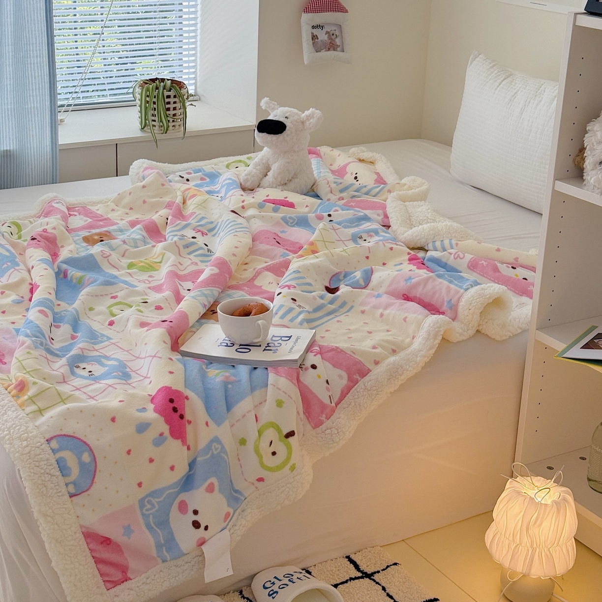 91家纺网 家纺一手货源 找家纺 顾里家纺 2025新款ins韩系少女牛奶羊羔绒盖毯毛毯 拼接猫狗