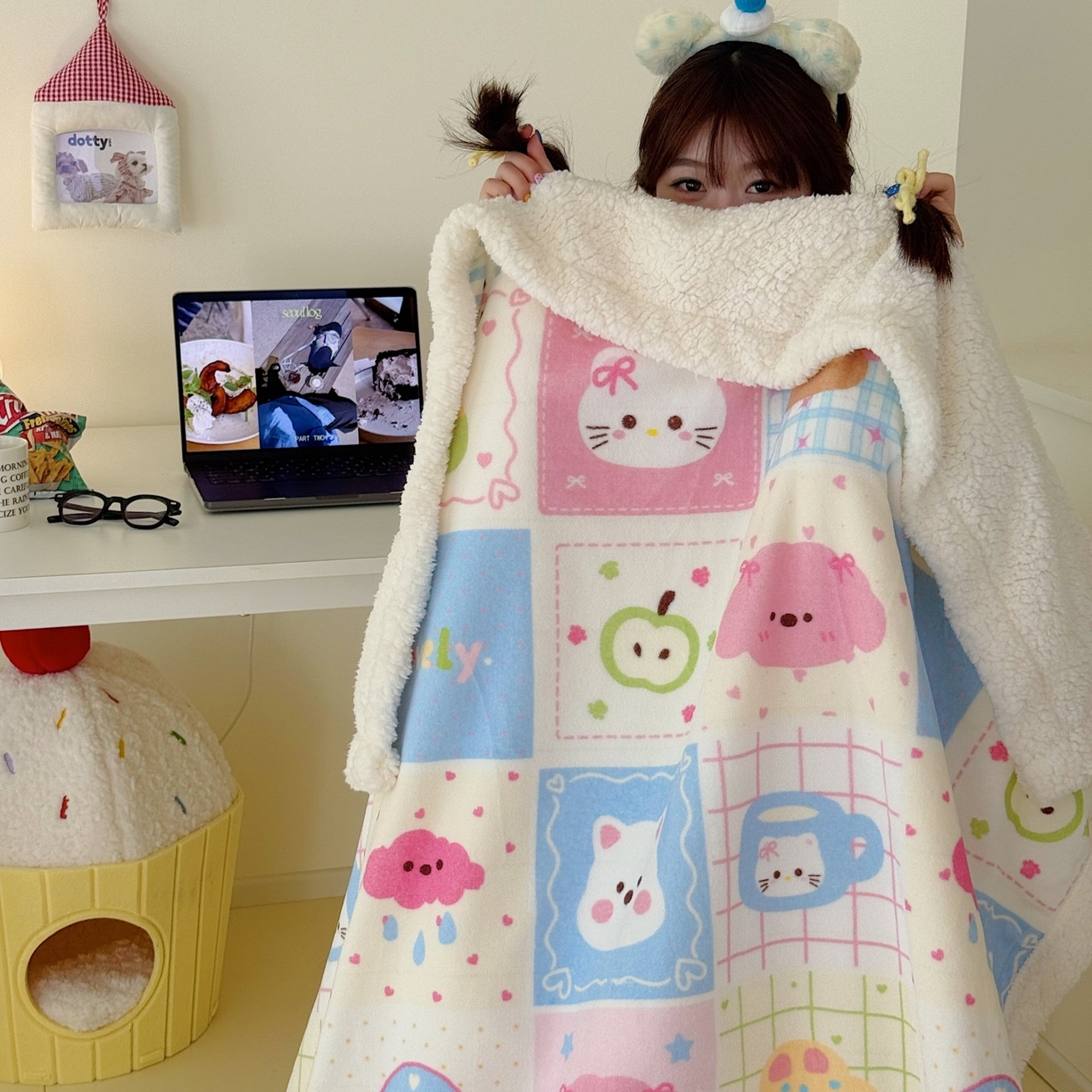 91家纺网 家纺一手货源 找家纺 顾里家纺 2025新款ins韩系少女牛奶羊羔绒盖毯毛毯 拼接猫狗