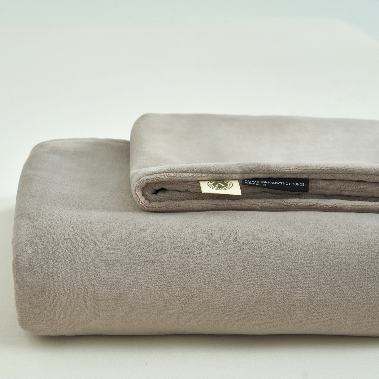 寐绸家纺 2025新款牛奶绒纯色暖绒床笠 暖绒床笠-米灰