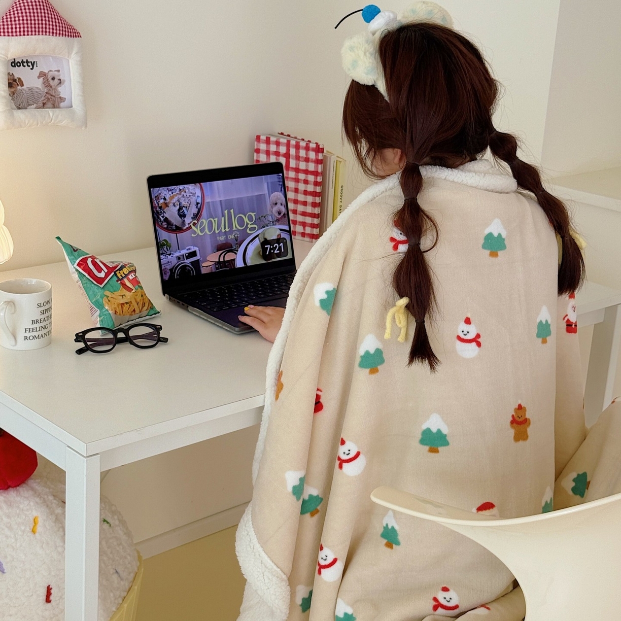 91家纺网 家纺一手货源 找家纺 顾里家纺 2025新款ins韩系少女牛奶羊羔绒盖毯毛毯 圣诞气息