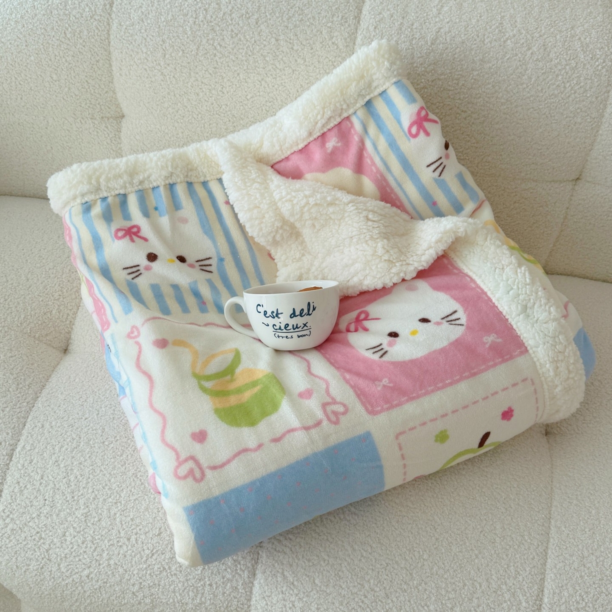 91家纺网 家纺一手货源 找家纺 顾里家纺 2025新款ins韩系少女牛奶羊羔绒盖毯毛毯 拼接猫狗