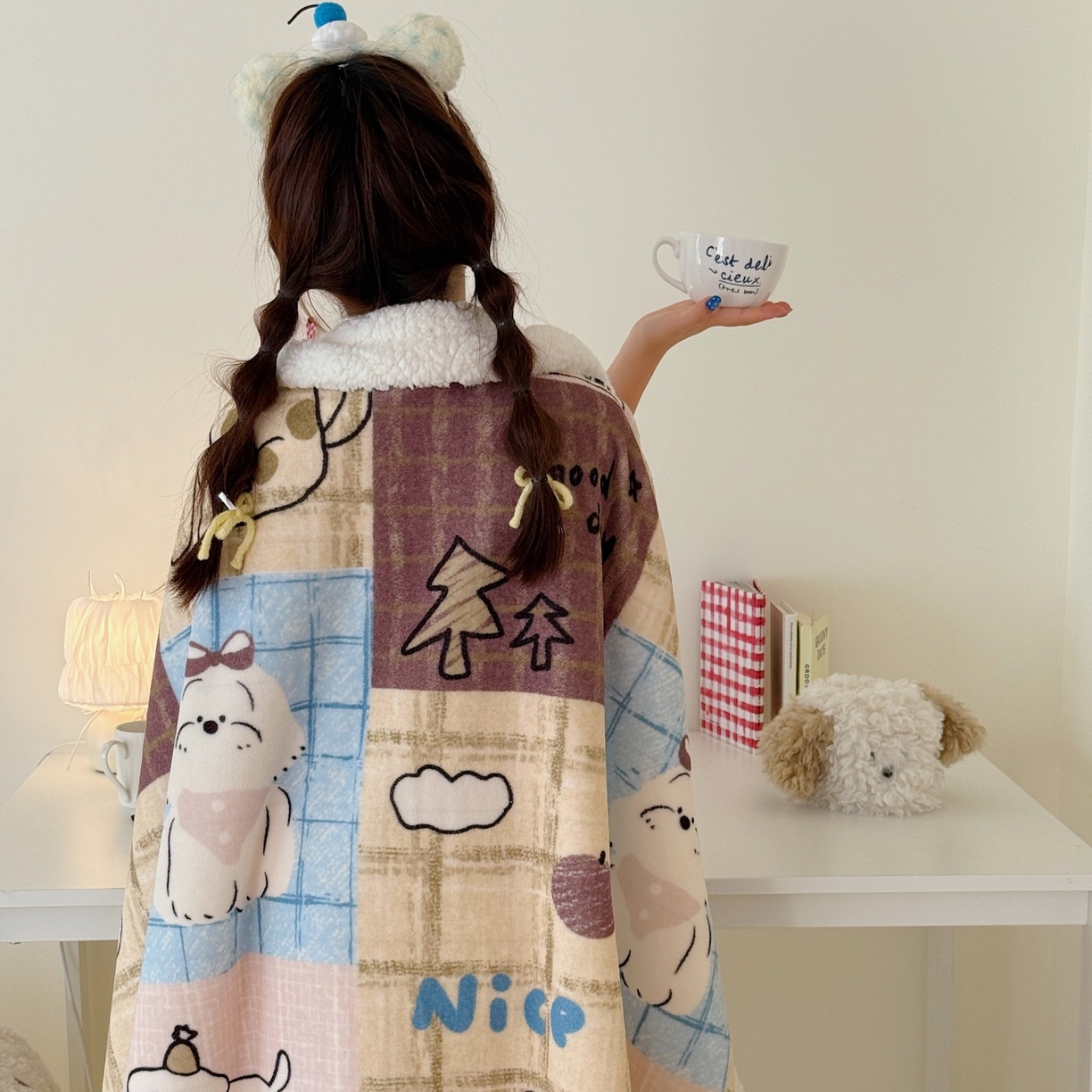 91家纺网 家纺一手货源 找家纺 顾里家纺 2025新款ins韩系少女牛奶羊羔绒盖毯毛毯 美式狗仔