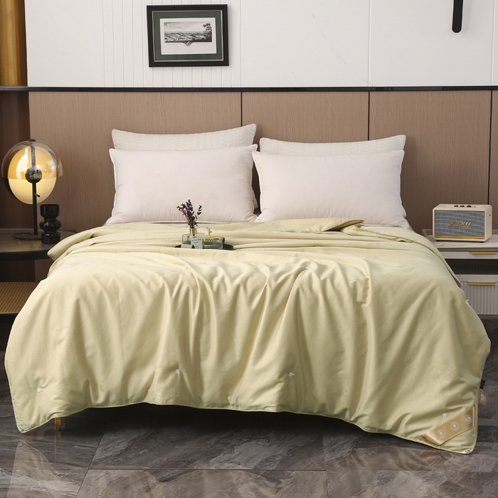 91家纺网 家纺一手货源 找家纺 越宏顺 2025新款龙凤款100%桑蚕丝纯棉手工蚕丝被保真 香槟金