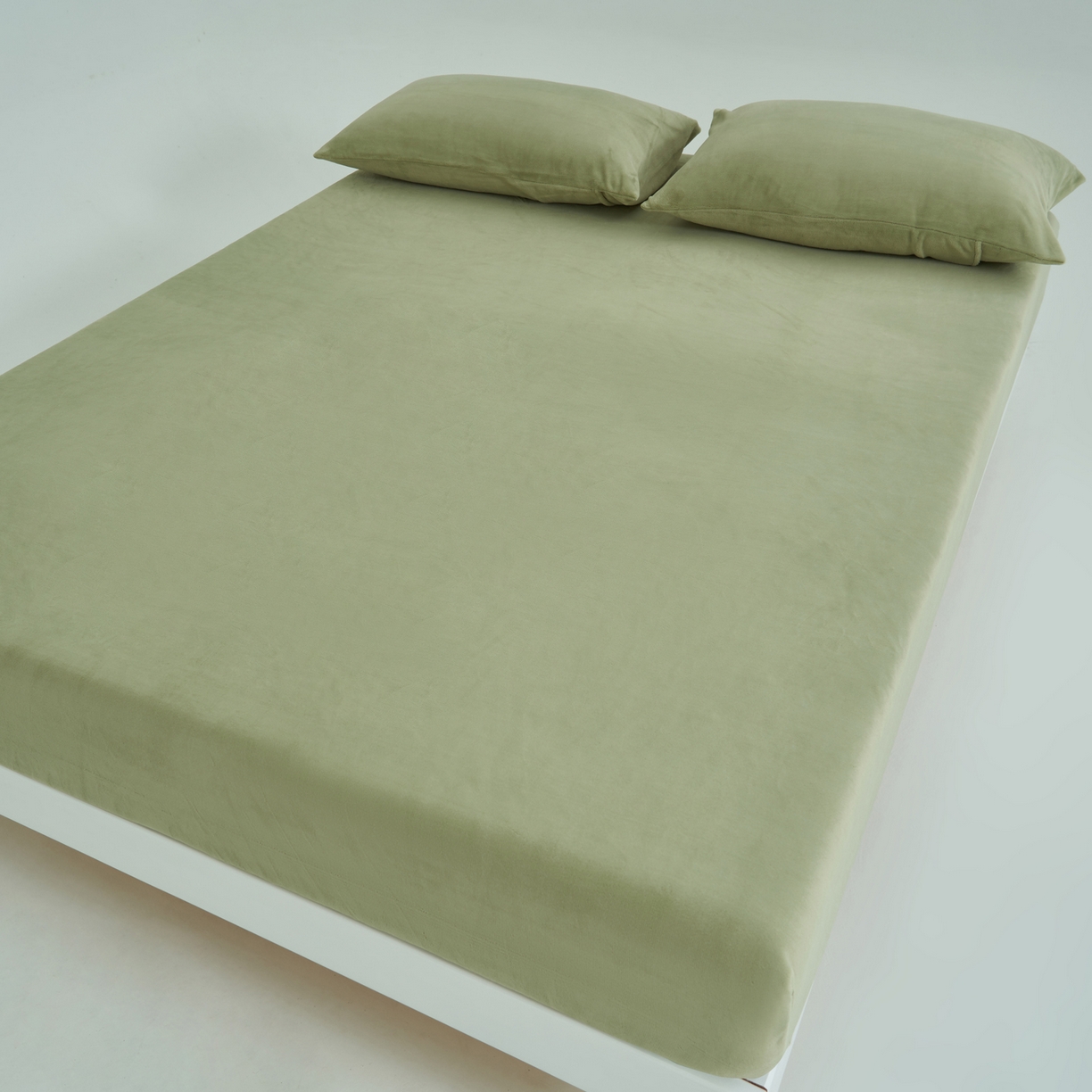 91家纺网 家纺一手货源 找家纺 寐绸家纺 2025新款牛奶绒纯色暖绒床笠 暖绒床笠-牛油果绿