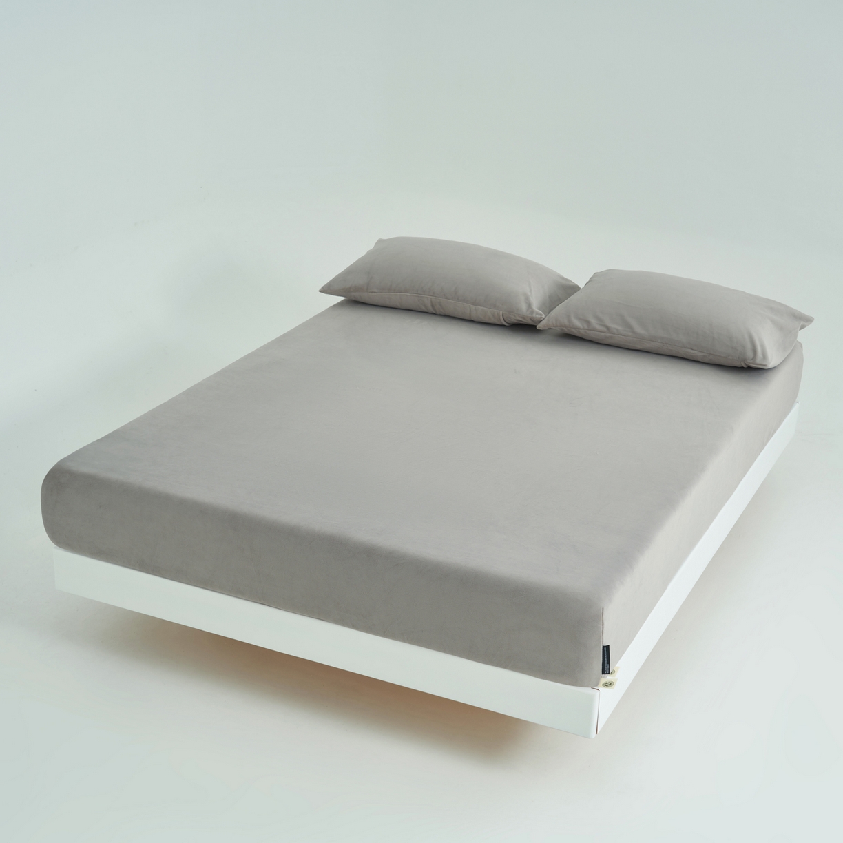 91家纺网 家纺一手货源 找家纺 寐绸家纺 2025新款牛奶绒纯色暖绒床笠 暖绒床笠-浅灰