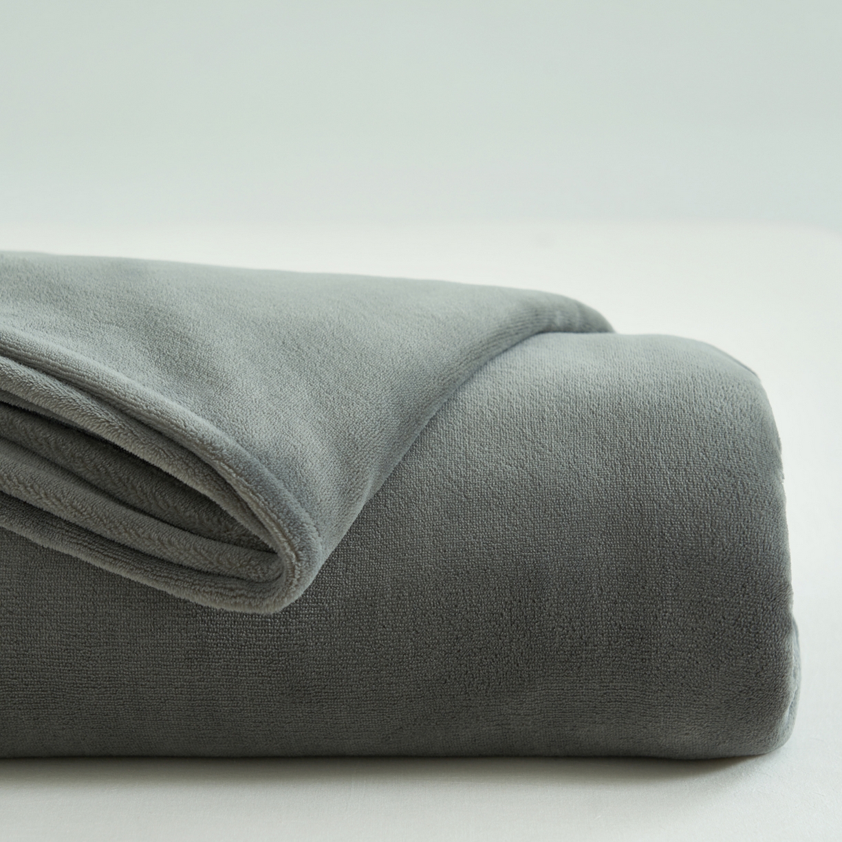 91家纺网 家纺一手货源 找家纺 寐绸家纺 2025新款牛奶绒纯色暖绒床笠 暖绒床笠-深灰