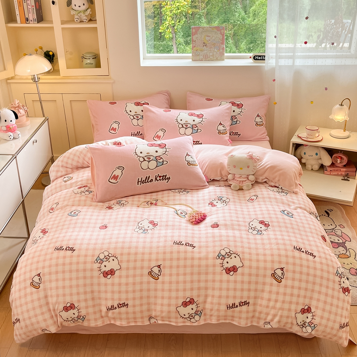 91家纺网 家纺一手货源 找家纺 金爱家 2025新品正版三丽鸥授权Kitty数码大版枕套混搭卡通加厚高克重牛奶绒系列四件 绒三丽鸥-混搭粉甜心KT