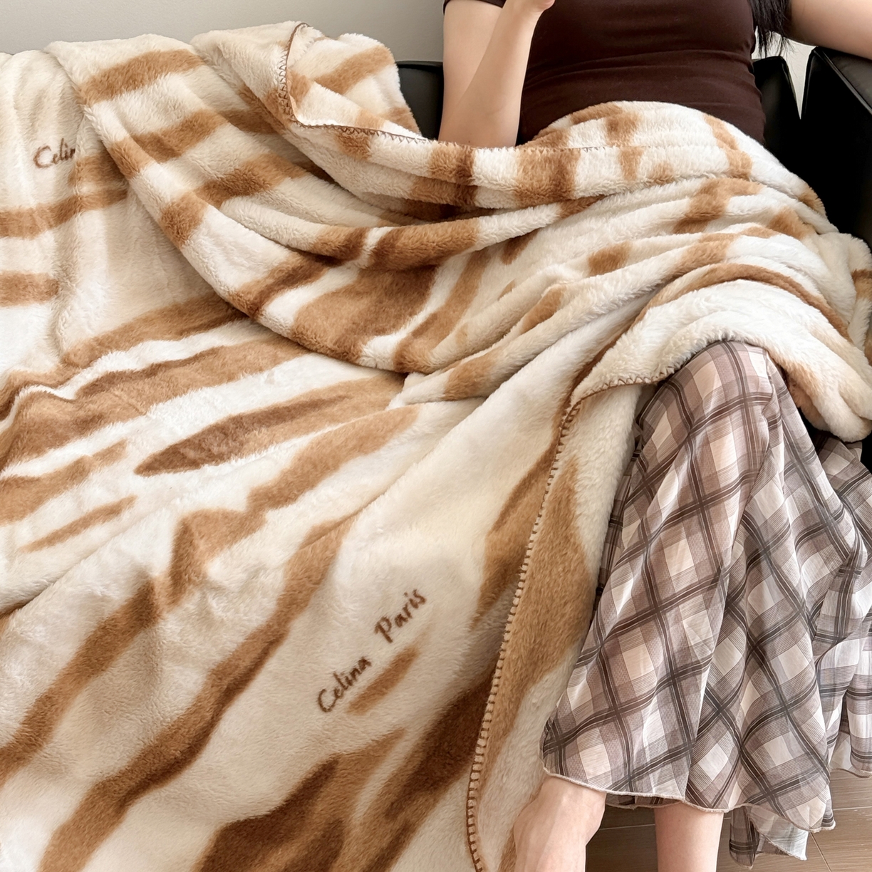 91家纺网 家纺一手货源 找家纺 （总）澳萝拉 2025新款复古法式轻奢双面高克重托斯卡纳兔绒毯