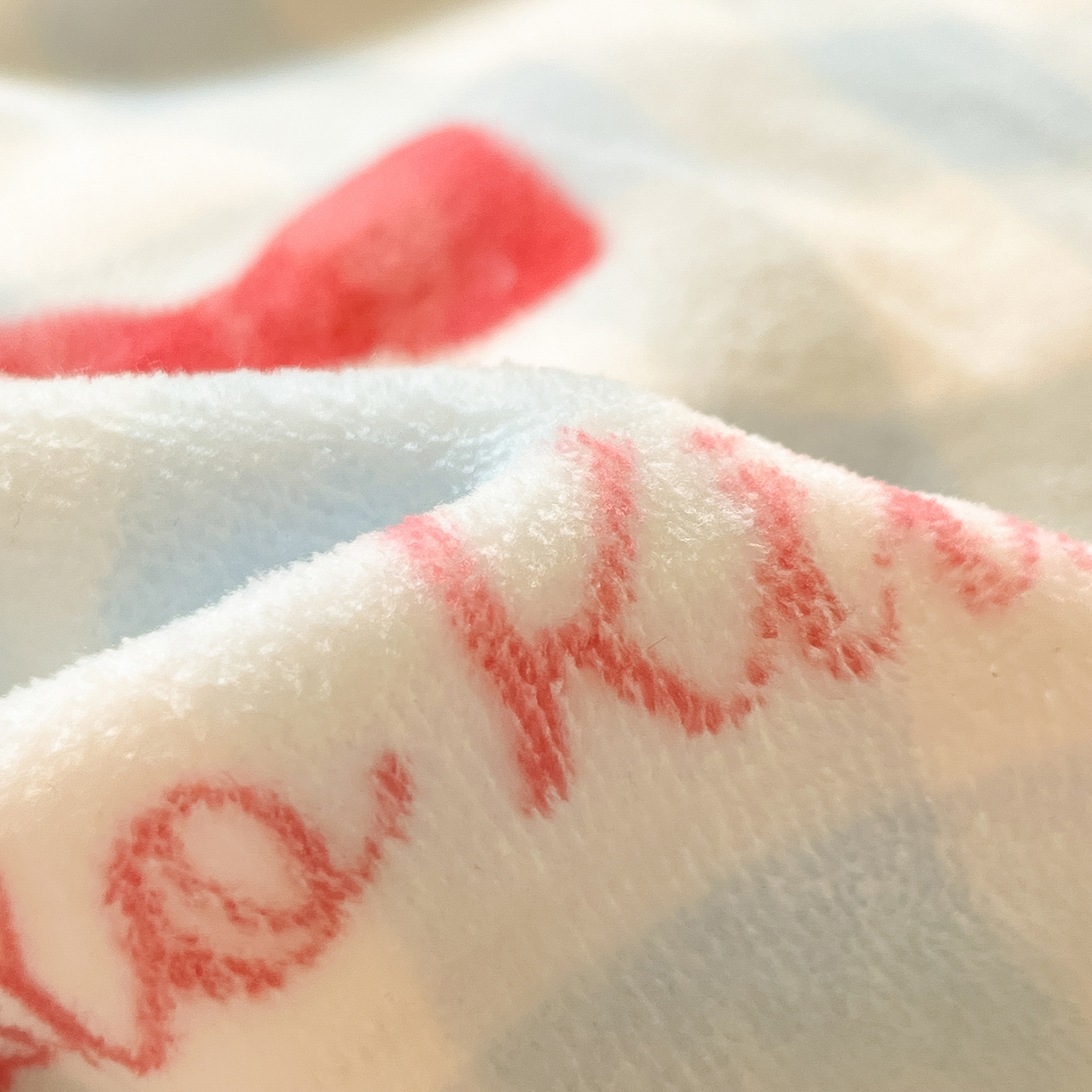 91家纺网 家纺一手货源 找家纺 金爱家 2025新品正版三丽鸥授权Kitty数码大版枕套混搭卡通加厚高克重牛奶绒系列四件 绒三丽鸥-混搭蓝粉KT