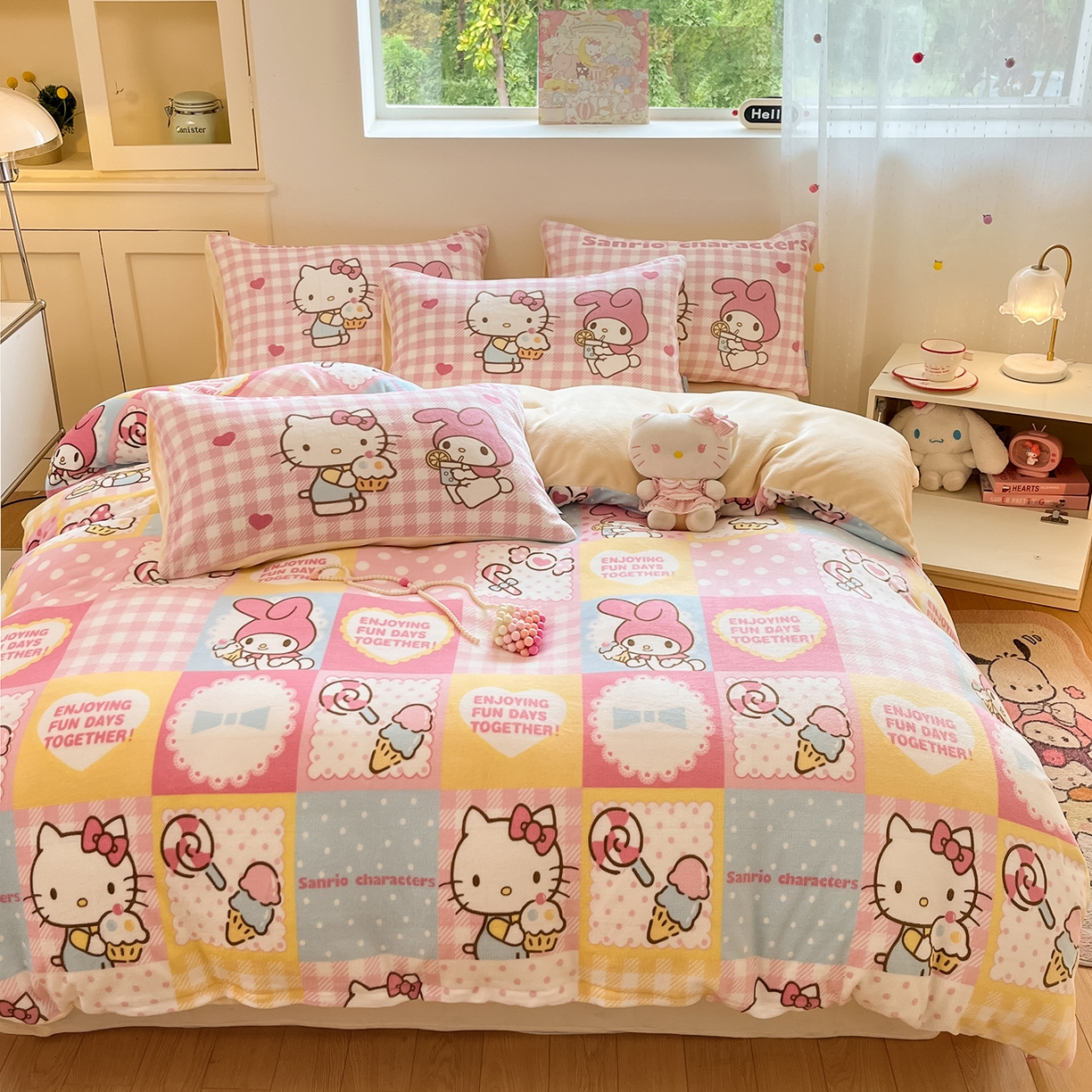 91家纺网 家纺一手货源 找家纺 金爱家 2025新品正版三丽鸥授权Kitty数码大版枕套混搭卡通加厚高克重牛奶绒系列四件 绒三丽鸥-混搭美乐蒂KT