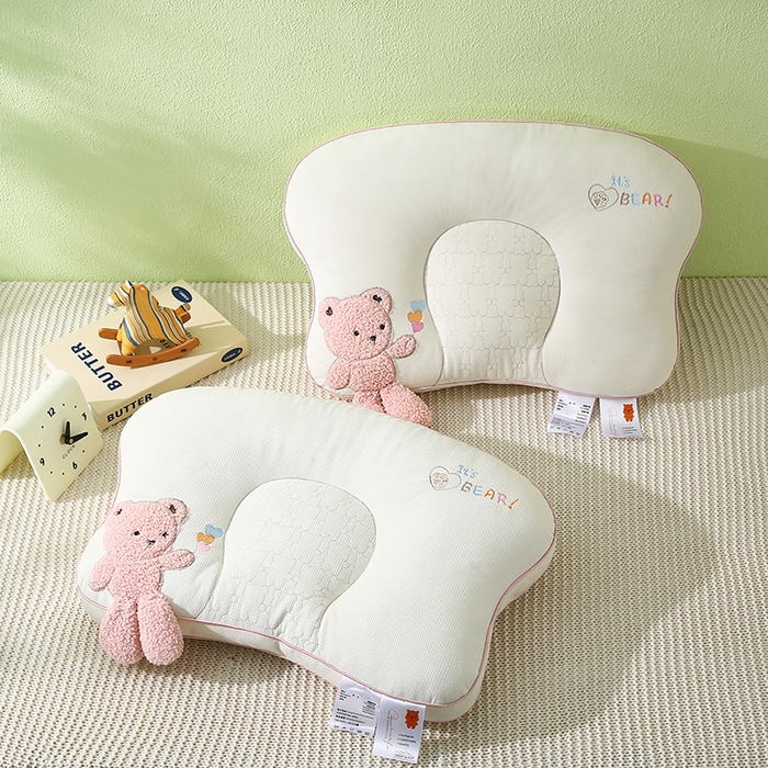 91家纺网 家纺一手货源 找家纺 金牛枕芯 2025新款亲肤舒适儿童护脊枕枕头枕芯-奶糖熊 奶糖熊-粉色