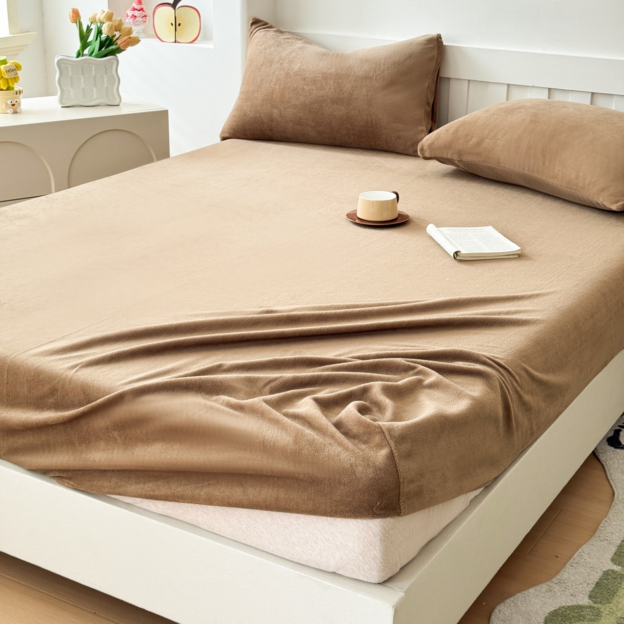 91家纺网 家纺一手货源 找家纺 （总）富阿娜家纺 2025新款牛奶绒纯色床笠三件套