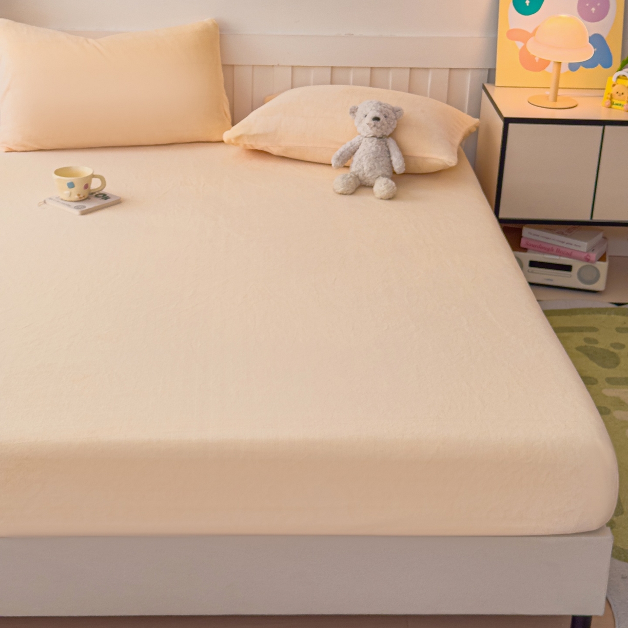 91家纺网 家纺一手货源 找家纺 富阿娜家纺 2025新款牛奶绒纯色床笠三件套 奶盐黄