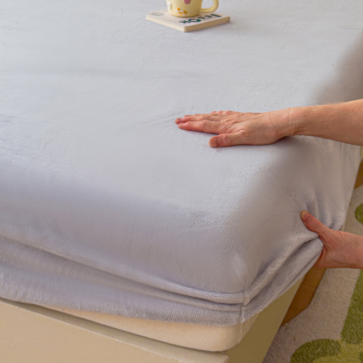 91家纺网 家纺一手货源 找家纺 富阿娜家纺 2025新款牛奶绒纯色床笠三件套 浅灰