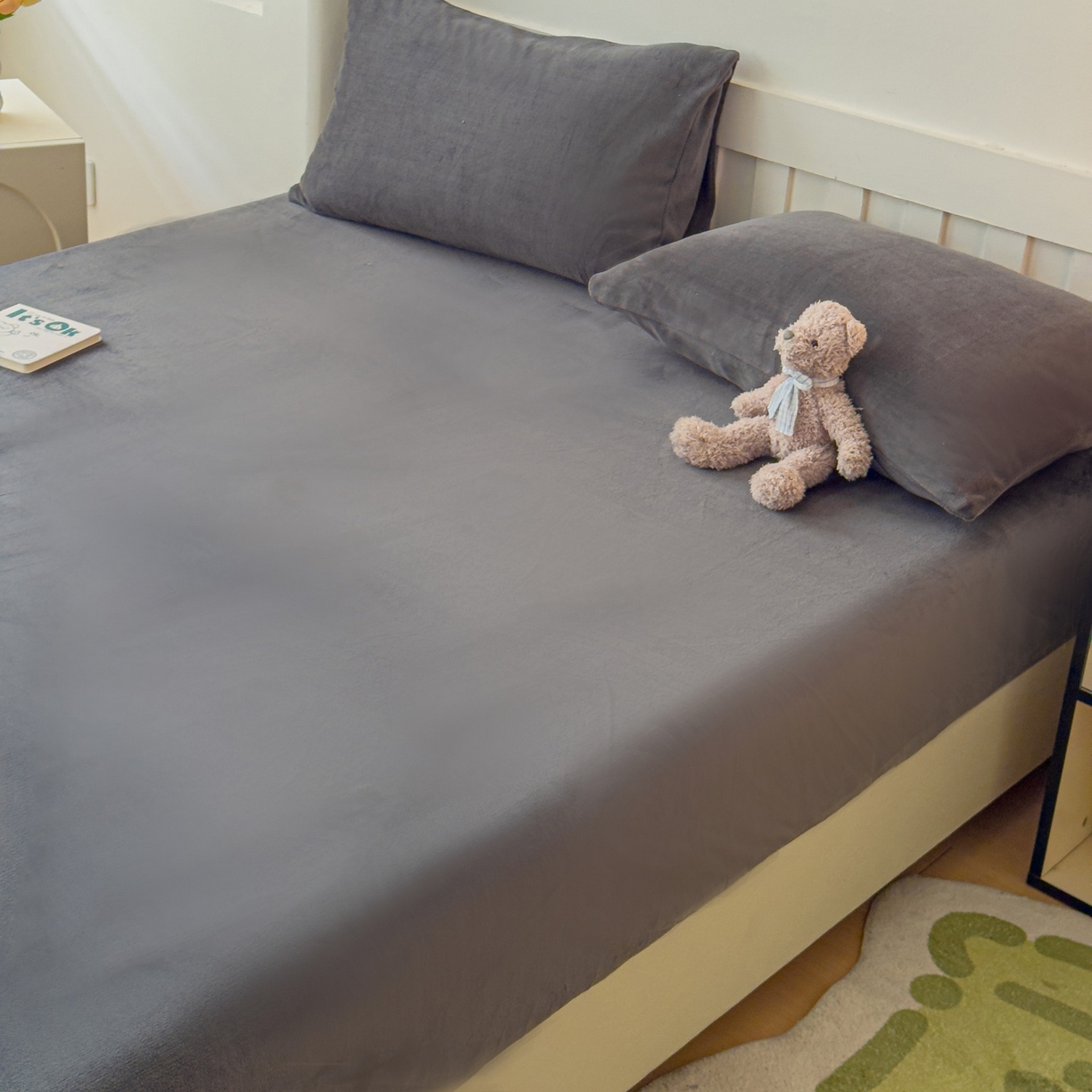 91家纺网 家纺一手货源 找家纺 富阿娜家纺 2025新款牛奶绒纯色床笠三件套 深灰