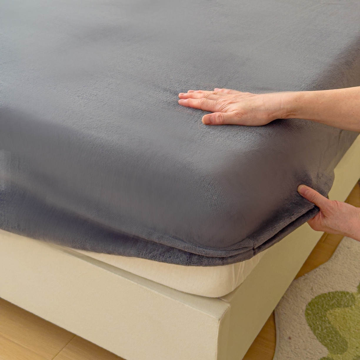 91家纺网 家纺一手货源 找家纺 富阿娜家纺 2025新款牛奶绒纯色床笠三件套 深灰